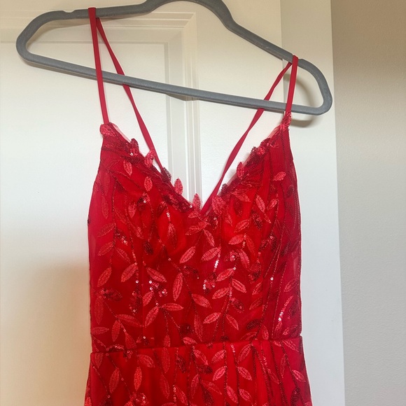 Red V Neck Train Hoco/Prom Dress - Picture 6 of 7